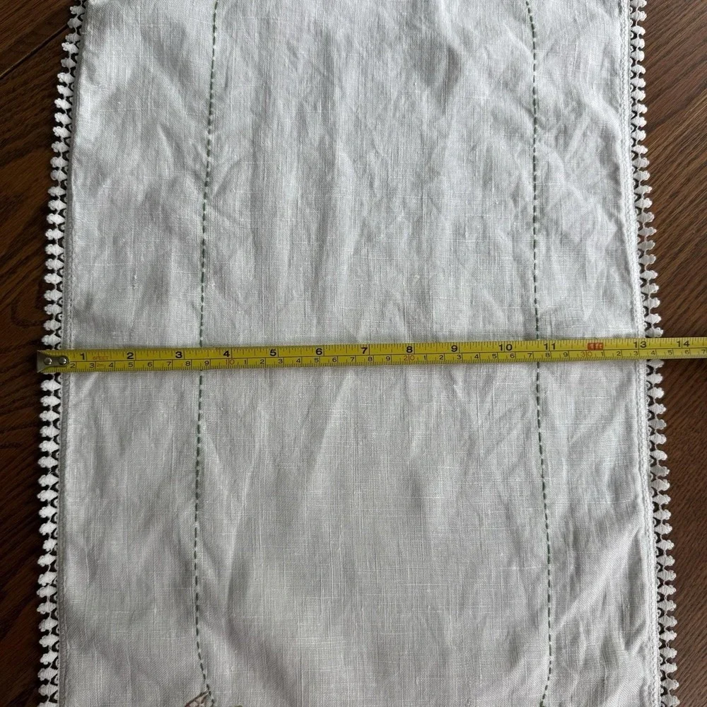 Vtg Embroidered Crochet Dresser Scarf Table Runner Flower Basket 39